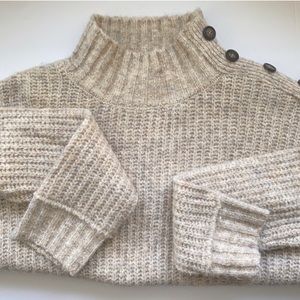 Jessica Simpson Cropped Mock Neck Sweater With Button Detail Size Small